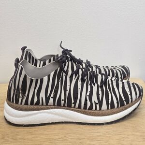 OTBT Alstead Zebra Sneakers Women's 8 Animal Print
